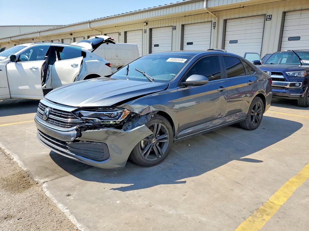 Vista de 2022 VOLKSWAGEN JETTA SE, ángulo 1