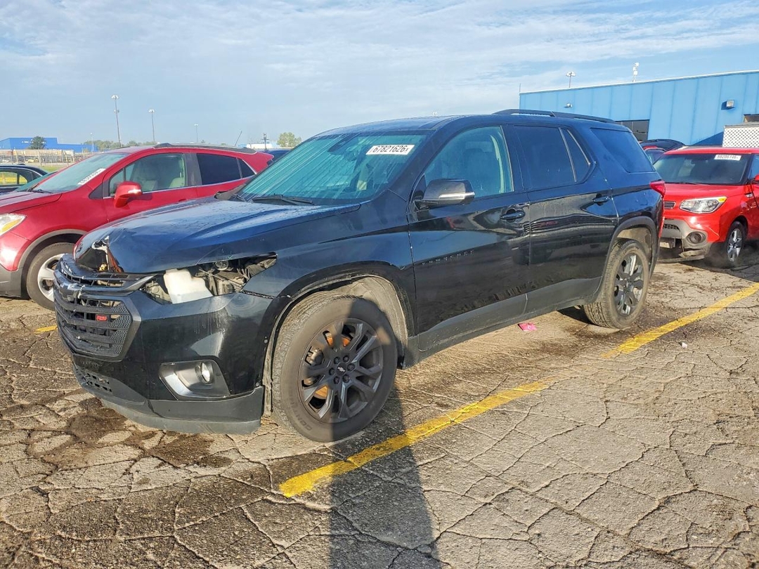 Вид 2020 CHEVROLET TRAVERSE RS, угол 1