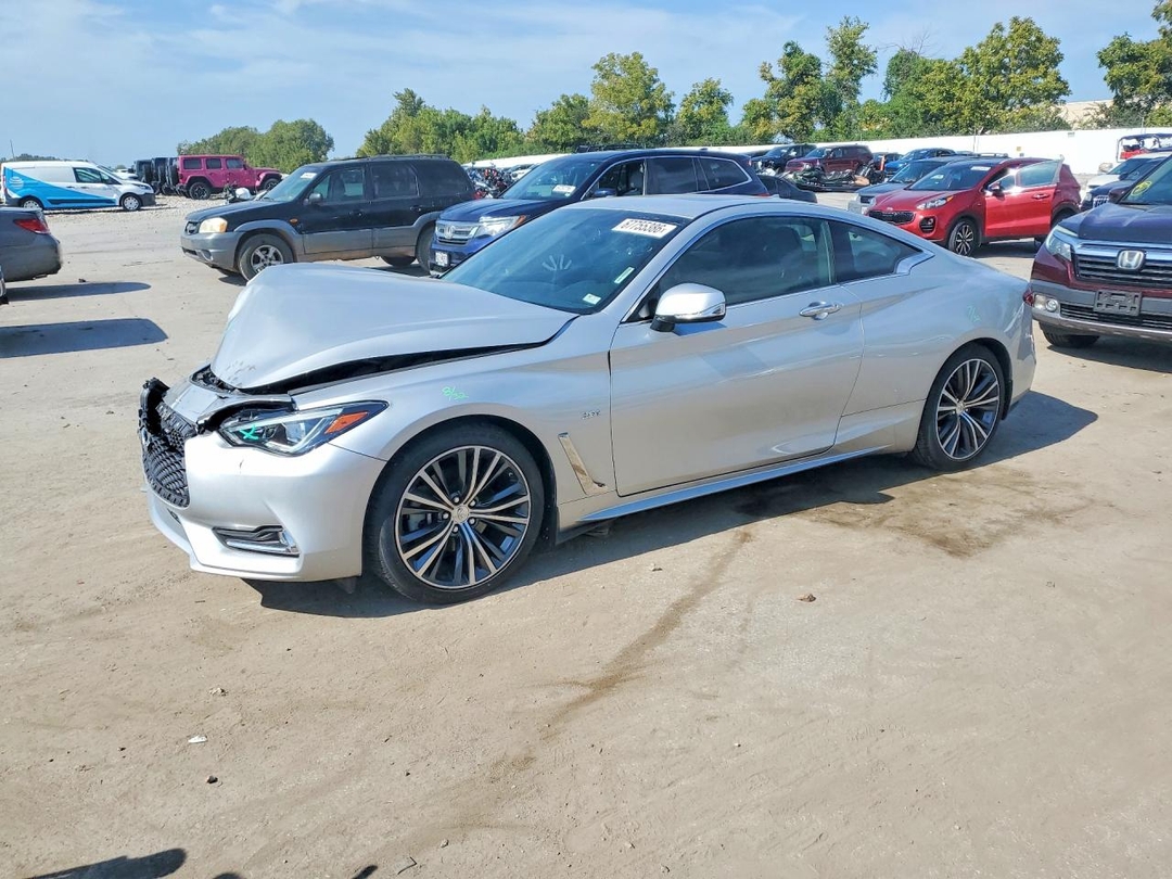 منظر 2018 INFINITI Q60 3.0T LUXE، زاوية 1