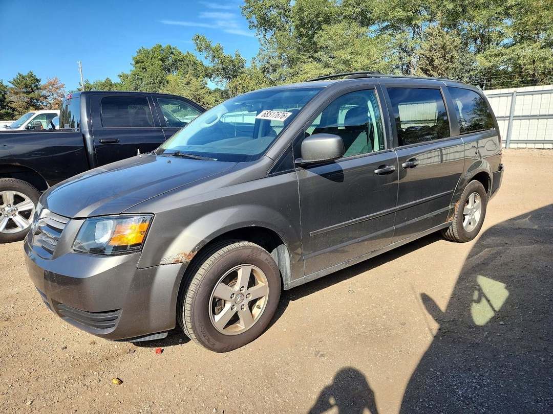 منظر 2010 DODGE GRAND CARAVAN HERO، زاوية 1