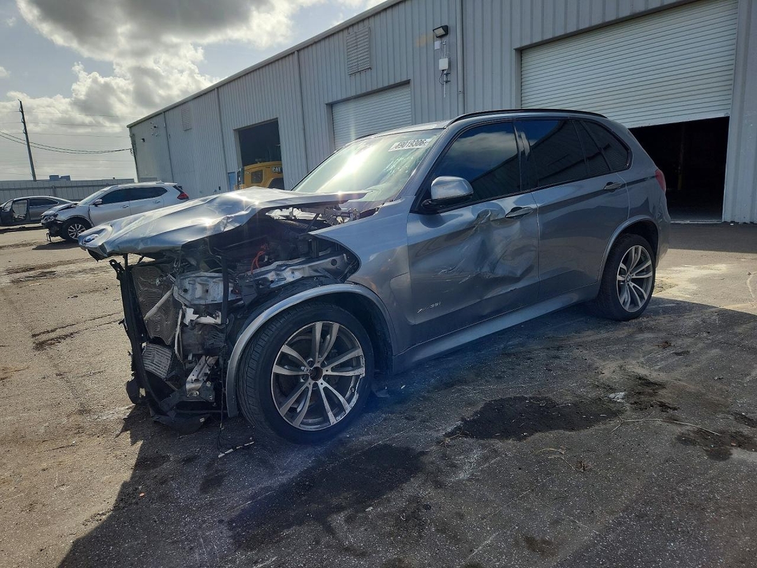 منظر 2014 BMW X5 XDRIVE35I، زاوية 1