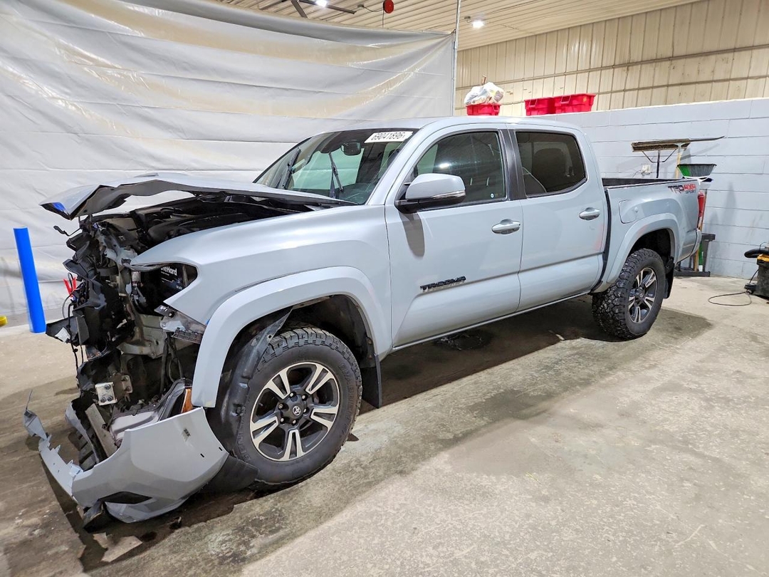 منظر 2019 TOYOTA TACOMA TRD SPORT، زاوية 1