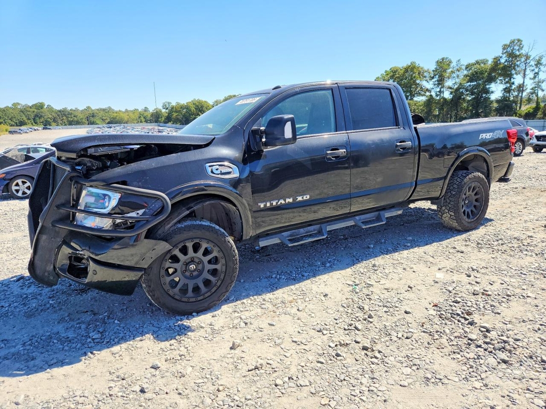 Vedere 2017 NISSAN TITAN XD PRO-4X, unghi 1