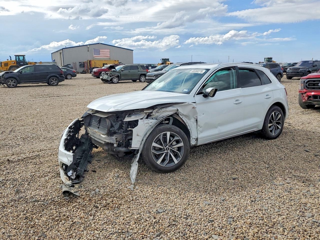 Vue de 2023 AUDI Q5 PREMIUM PLUS 45, angle 1