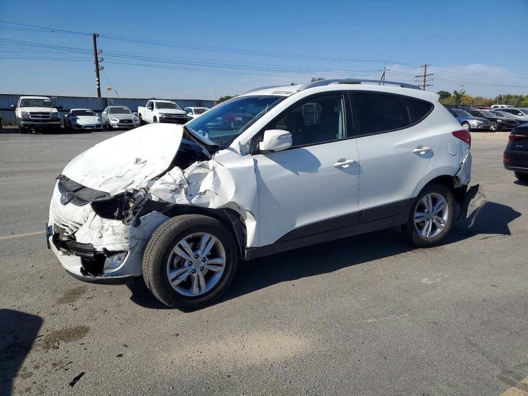Vue de 2013 HYUNDAI TUCSON GLS, angle 1
