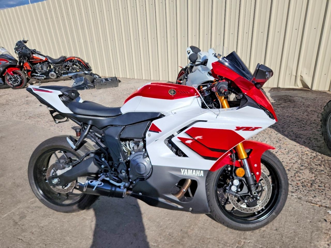 منظر 2026 YAMAHA YZF690 S، زاوية 1