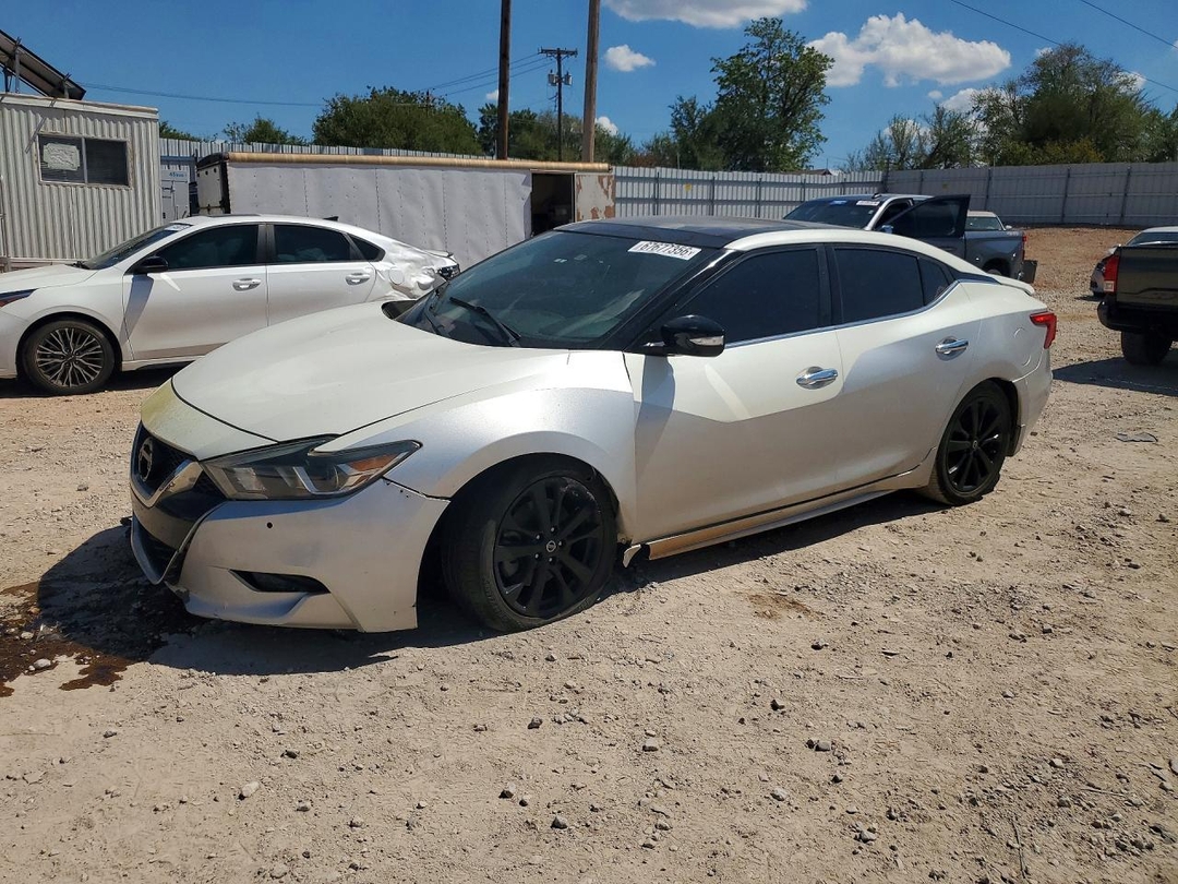 Vue de 2018 NISSAN MAXIMA 3.5 SL, angle 1