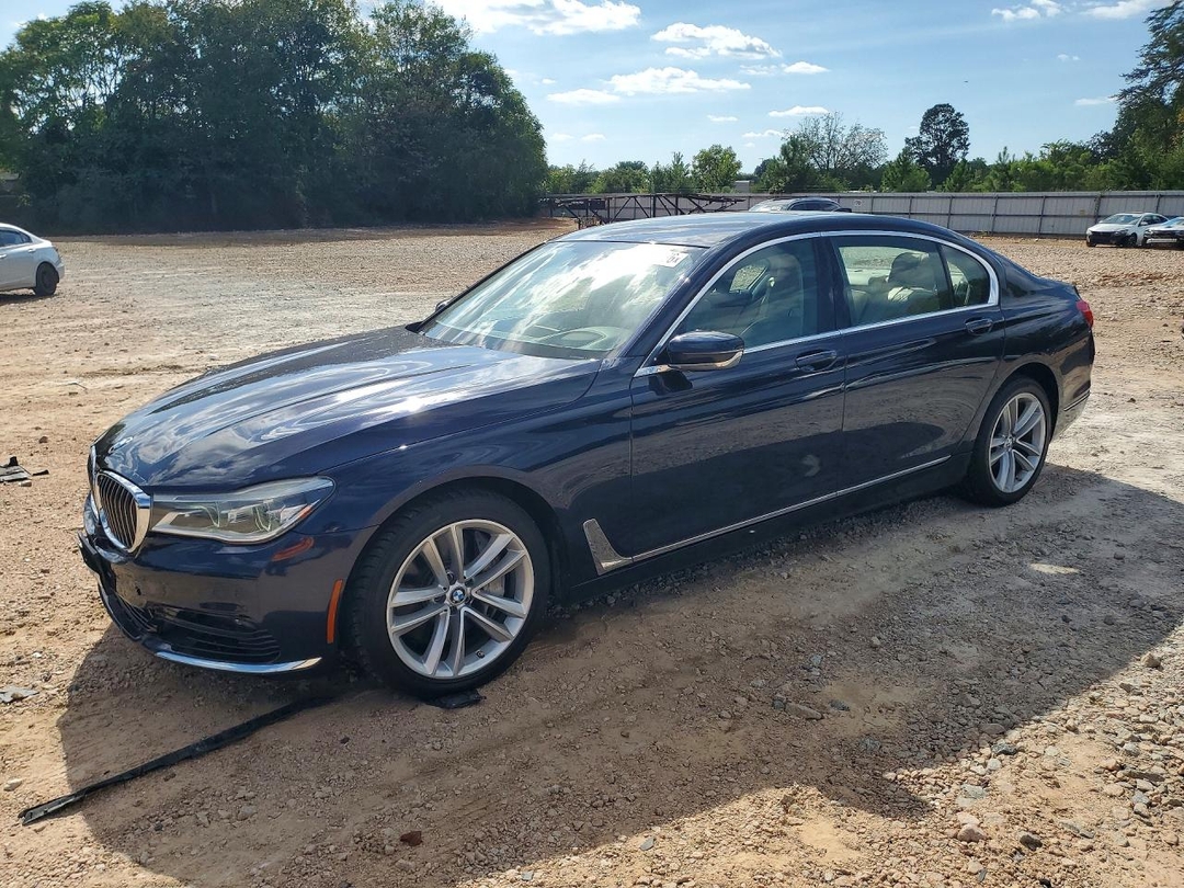 Vista de 2016 BMW 750 XI, ángulo 1