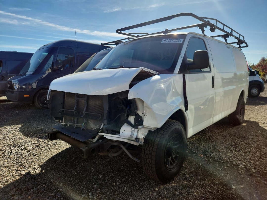 منظر 2019 CHEVROLET EXPRESS G3500، زاوية 1