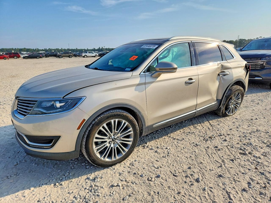 Vue de 2017 LINCOLN MKX RESERVE, angle 1