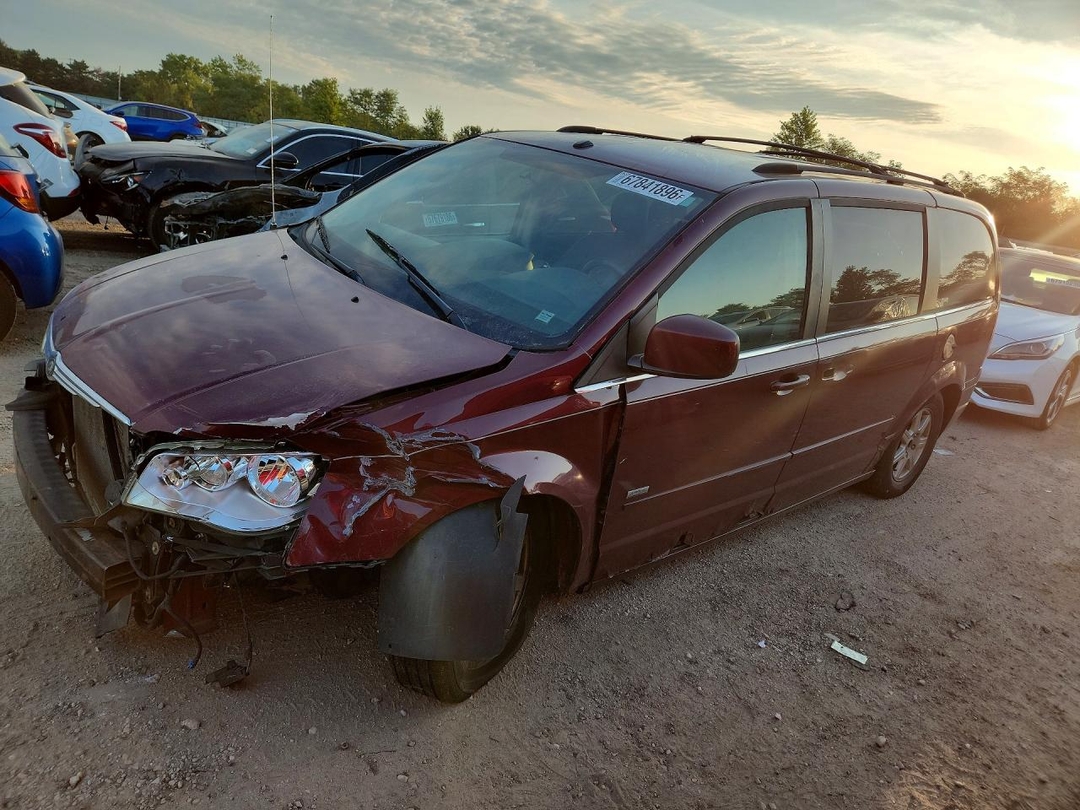 Vue de 2008 CHRYSLER TOWN &amp; COUNTRY TOURING, angle 1