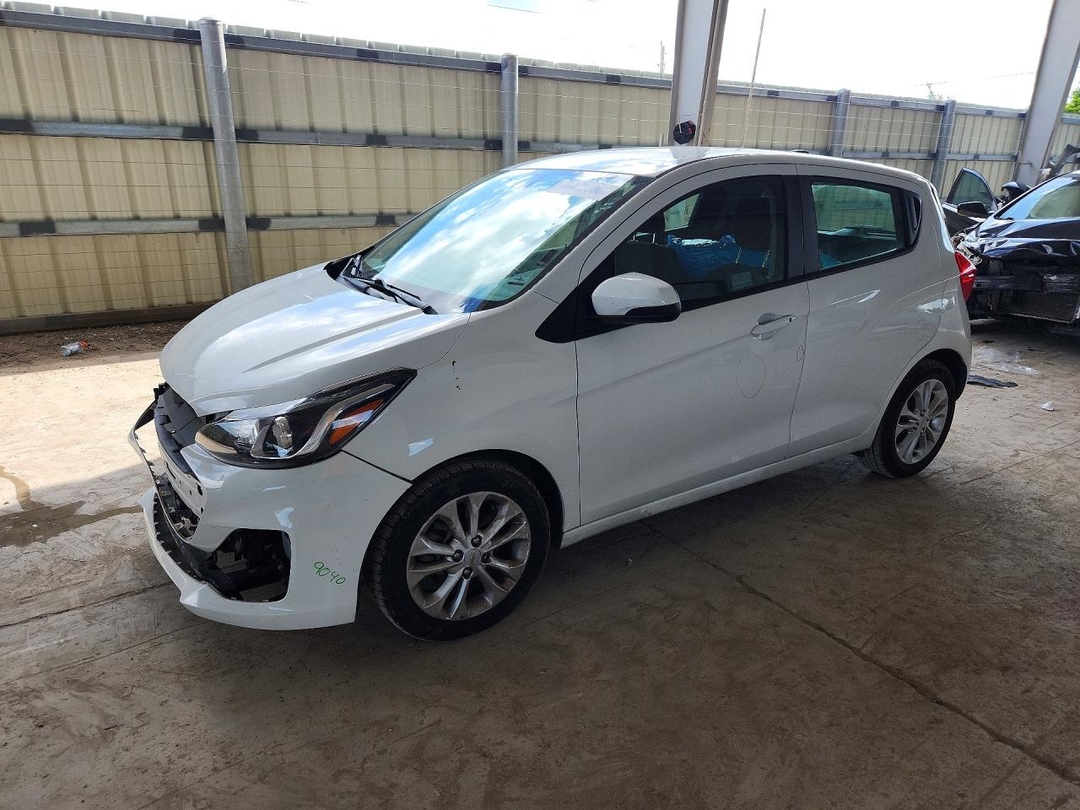 منظر 2020 CHEVROLET SPARK 1LT، زاوية 1