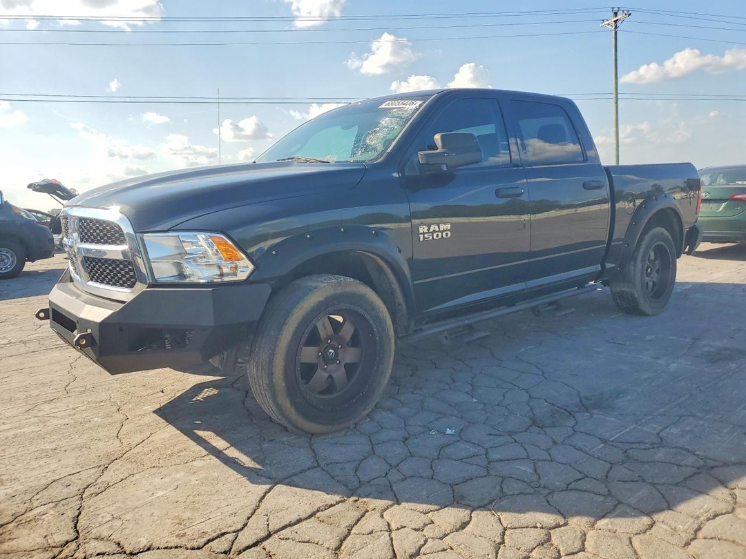 Vue de 2017 RAM 1500 ST, angle 1