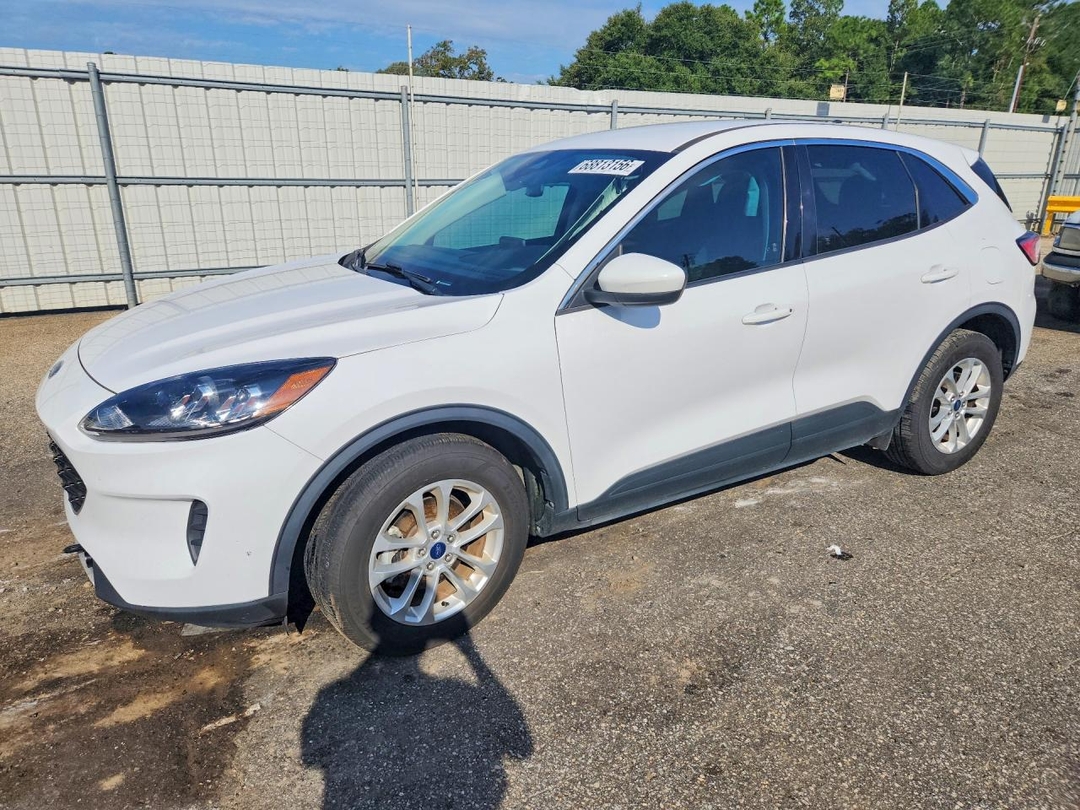 Vue de 2021 FORD ESCAPE SE, angle 1