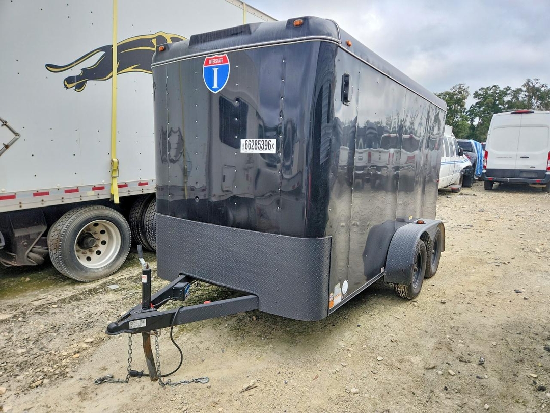 Vue de 2026 INTERSTATE ILRD612TA2 ENCLOSED CARGO TRAILER, angle 1