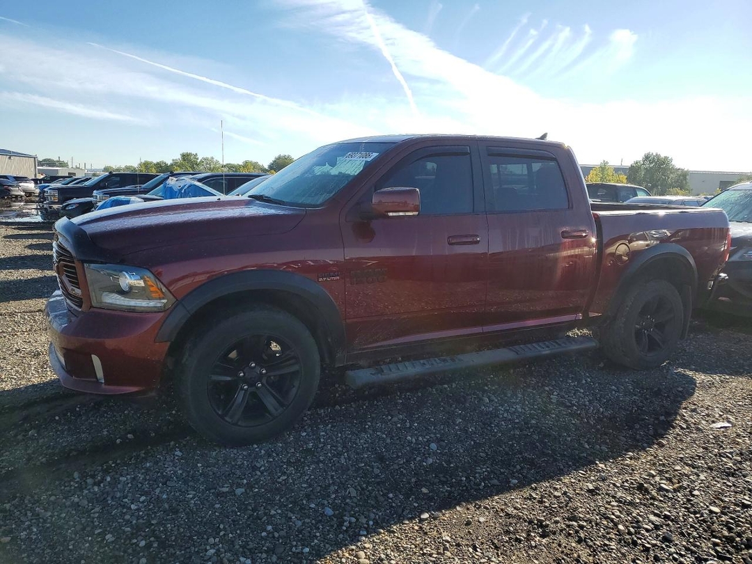 Вид 2018 RAM 1500 SPORT, угол 1