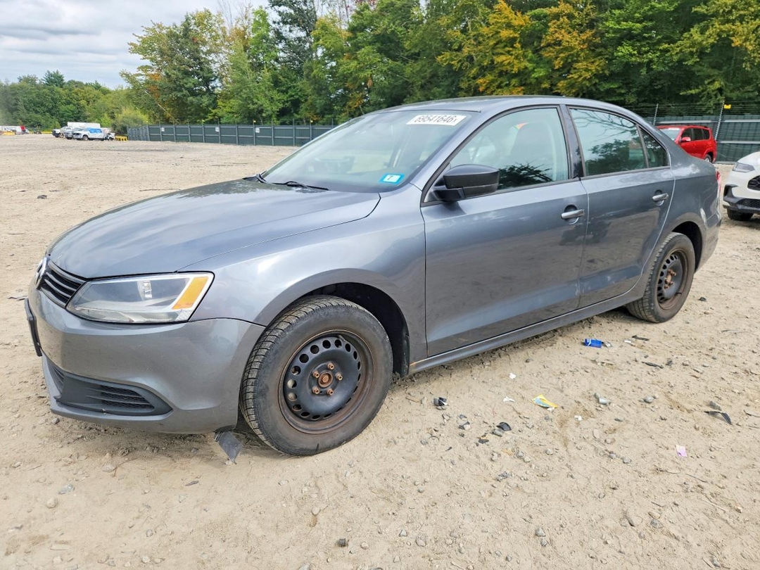 Вид 2014 VOLKSWAGEN JETTA BASE, угол 1