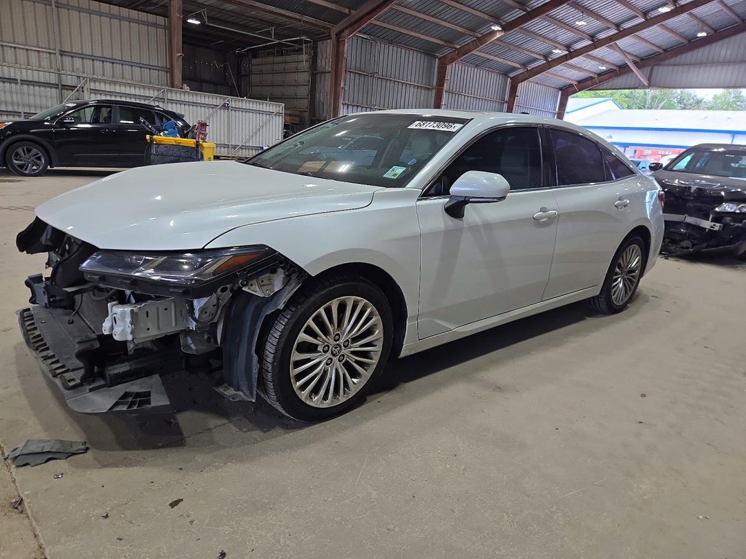 Vedere 2019 TOYOTA AVALON LIMITED, unghi 1