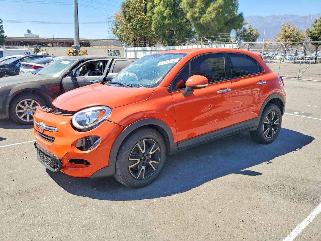 منظر 2017 FIAT 500X POP، زاوية 1