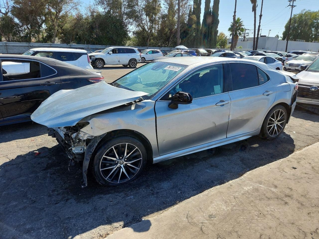 Vedere 2021 TOYOTA CAMRY SE, unghi 1