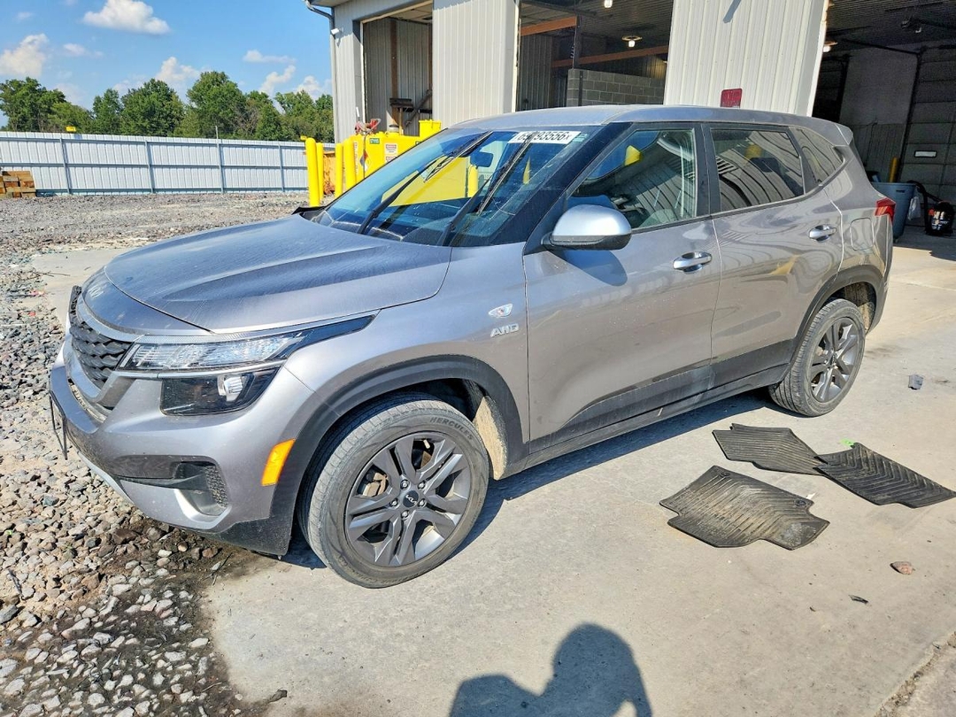 Vista de 2022 KIA SELTOS LX, ángulo 1
