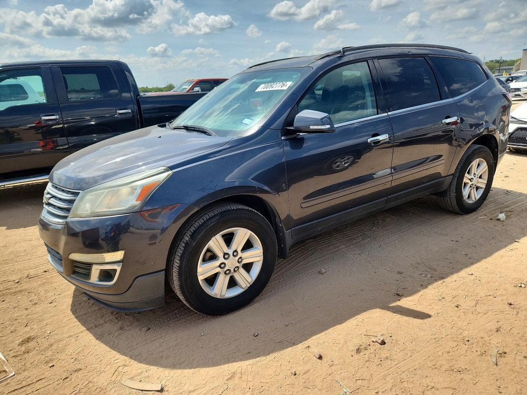 Vue de 2013 CHEVROLET TRAVERSE LT, angle 1