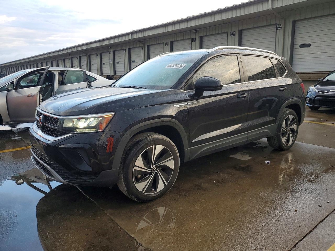 Vue de 2024 VOLKSWAGEN TAOS SE, angle 1
