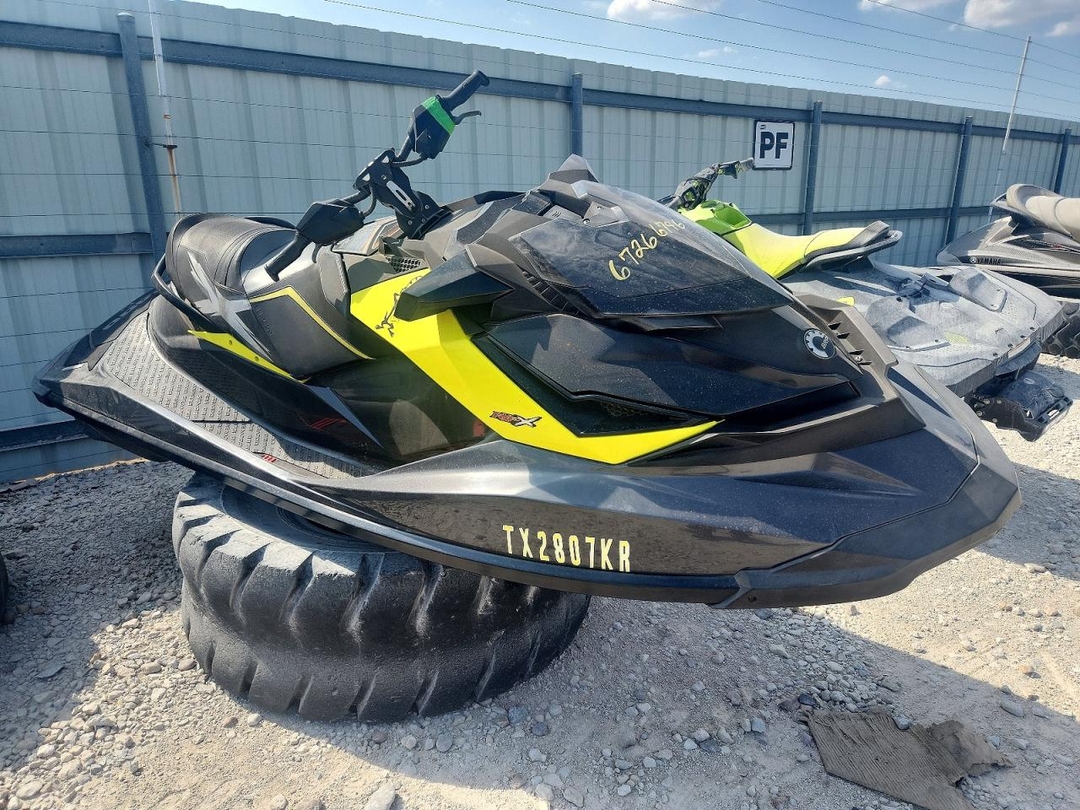 Вид 2019 SEA-DOO JET SKI, угол 1
