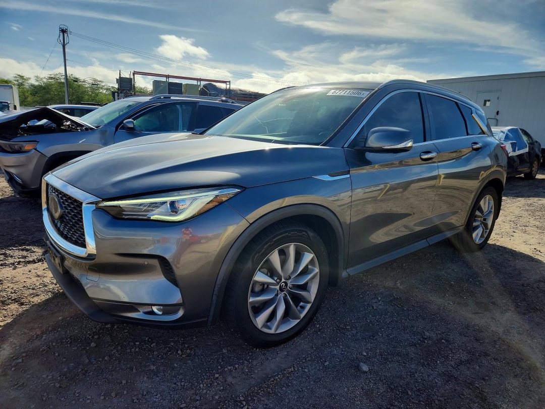 Вид 2021 INFINITI QX50 ESSENTIAL, угол 1