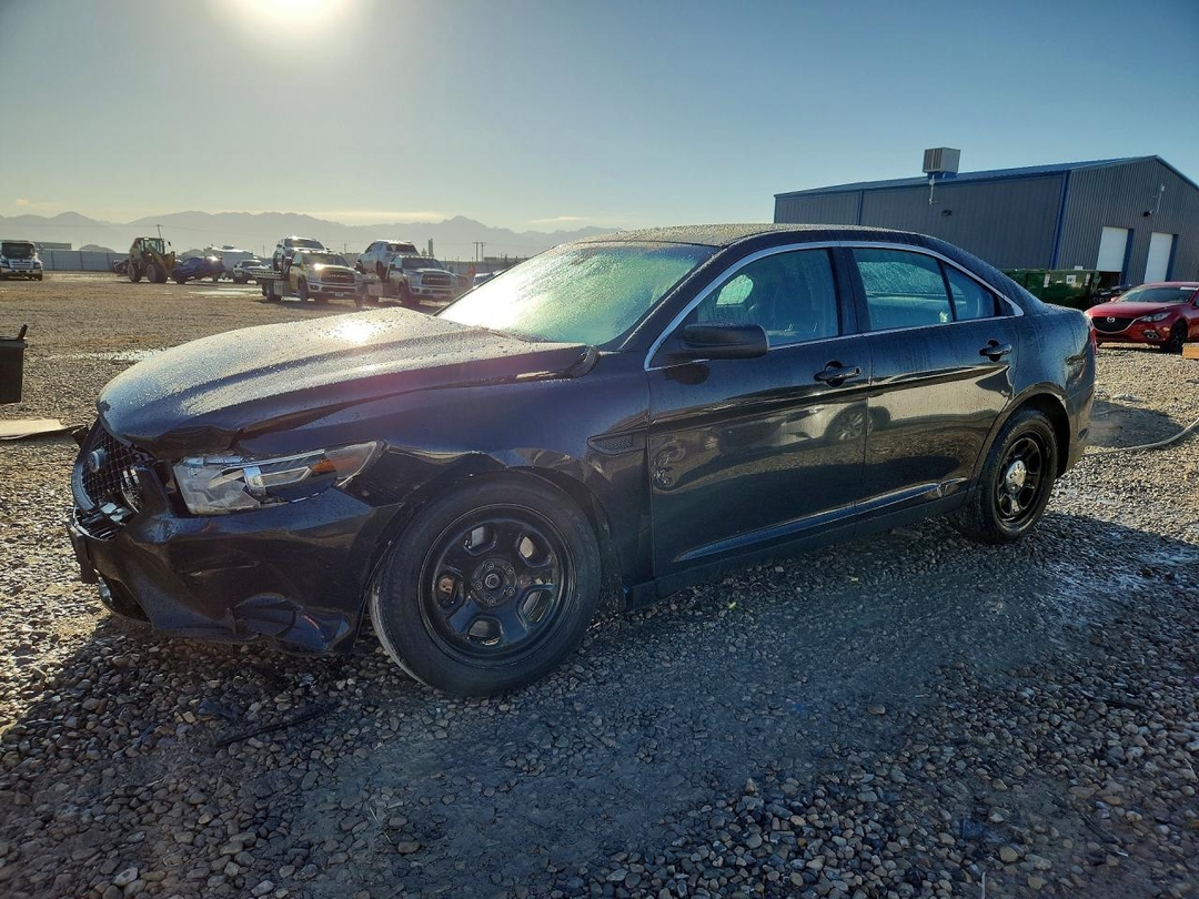 منظر 2016 FORD TAURUS POLICE INTERCEPTOR، زاوية 1