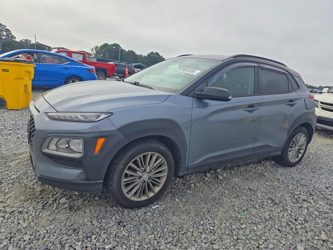 Vue de 2018 HYUNDAI KONA SEL, angle 1