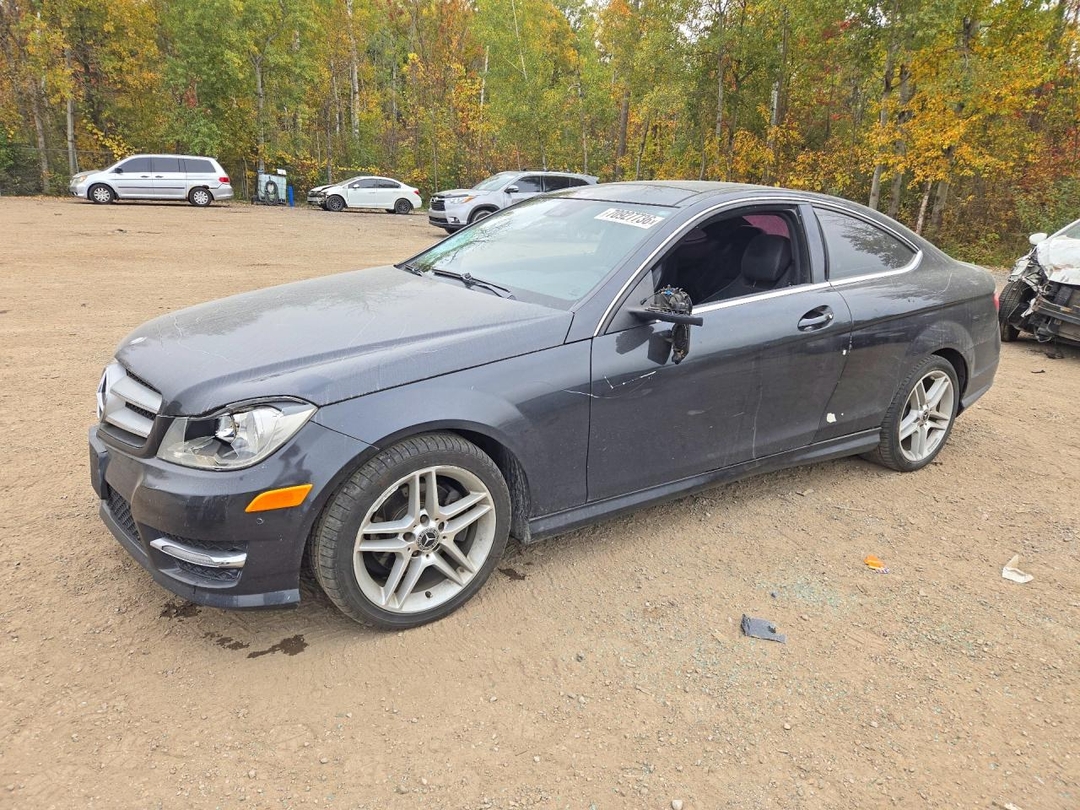 Вид 2012 MERCEDES-BENZ C 250, угол 1