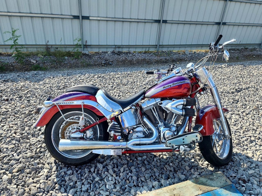 منظر 2006 HARLEY-DAVIDSON FLSTFSE، زاوية 1
