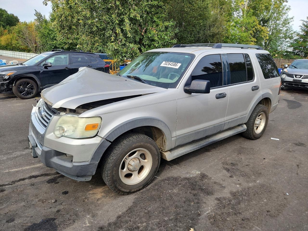 منظر 2006 FORD EXPLORER XLT، زاوية 1