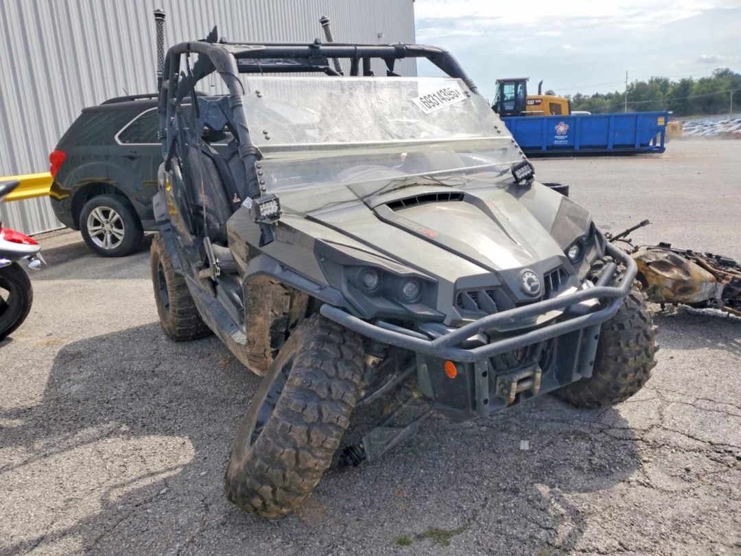 Vista de 2019 CAN-AM COMMANDER UTILITY VEHICLE, ángulo 1
