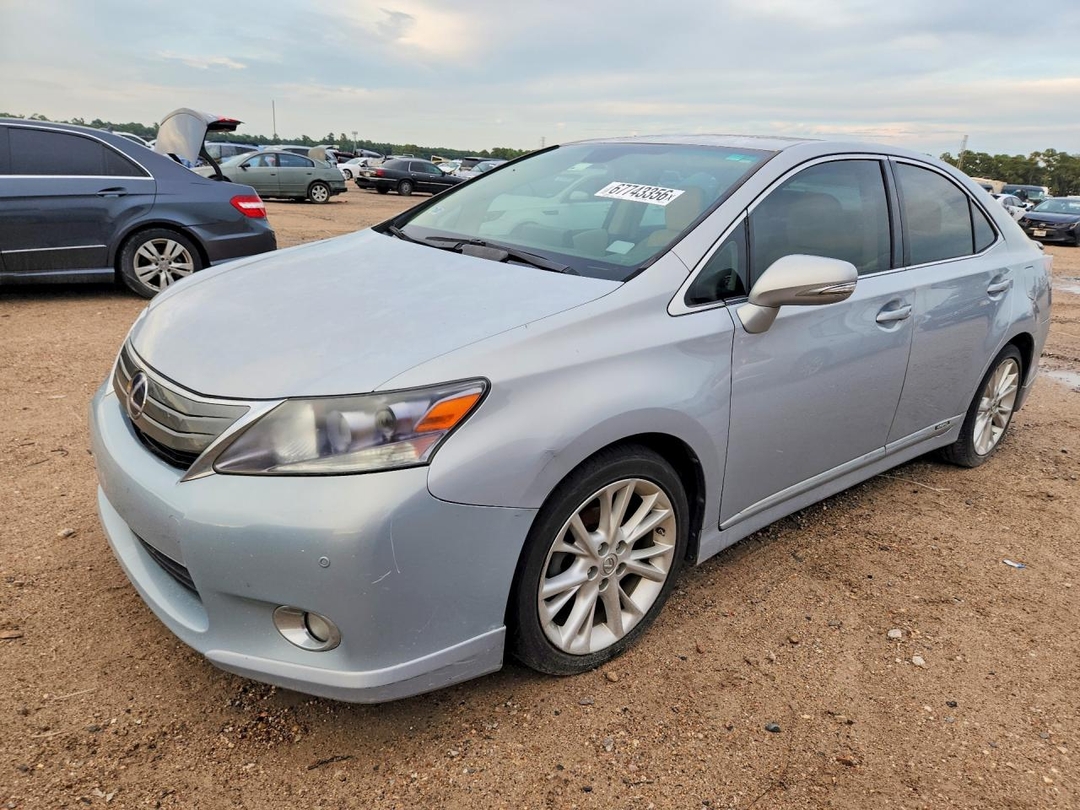 Вид 2010 LEXUS HS 250H, угол 1