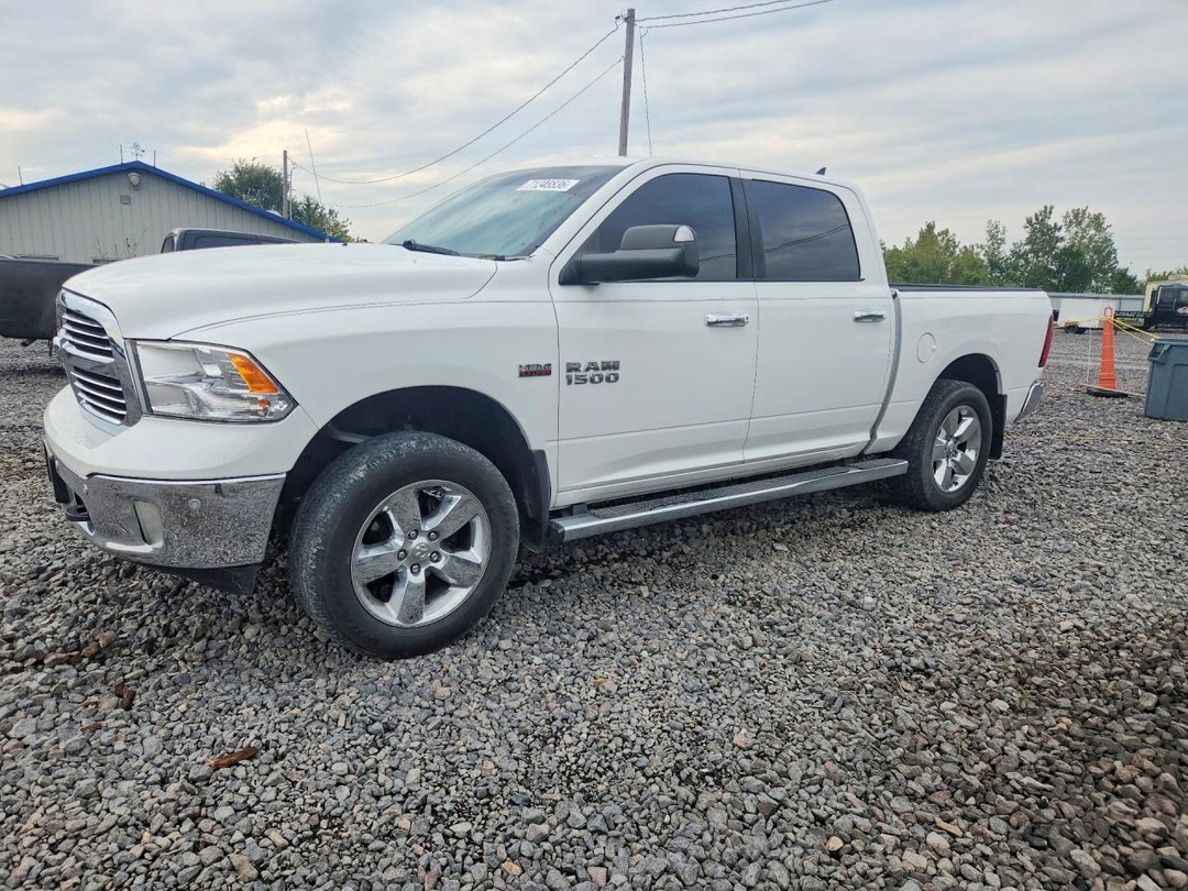 Vue de 2014 RAM 1500 SLT, angle 1
