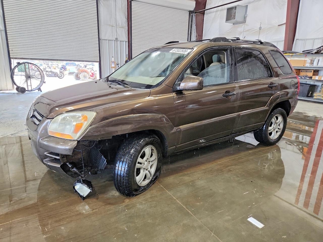 منظر 2008 KIA SPORTAGE LX، زاوية 1
