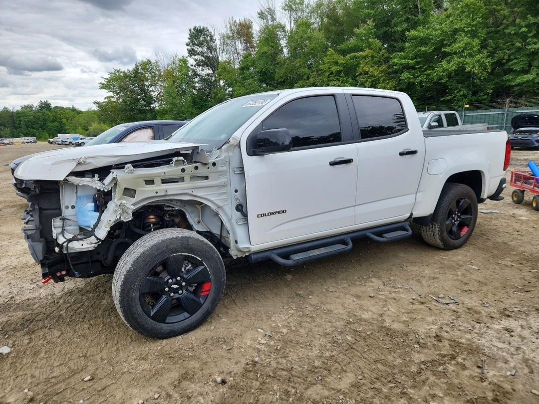 منظر 2021 CHEVROLET COLORADO LT، زاوية 1