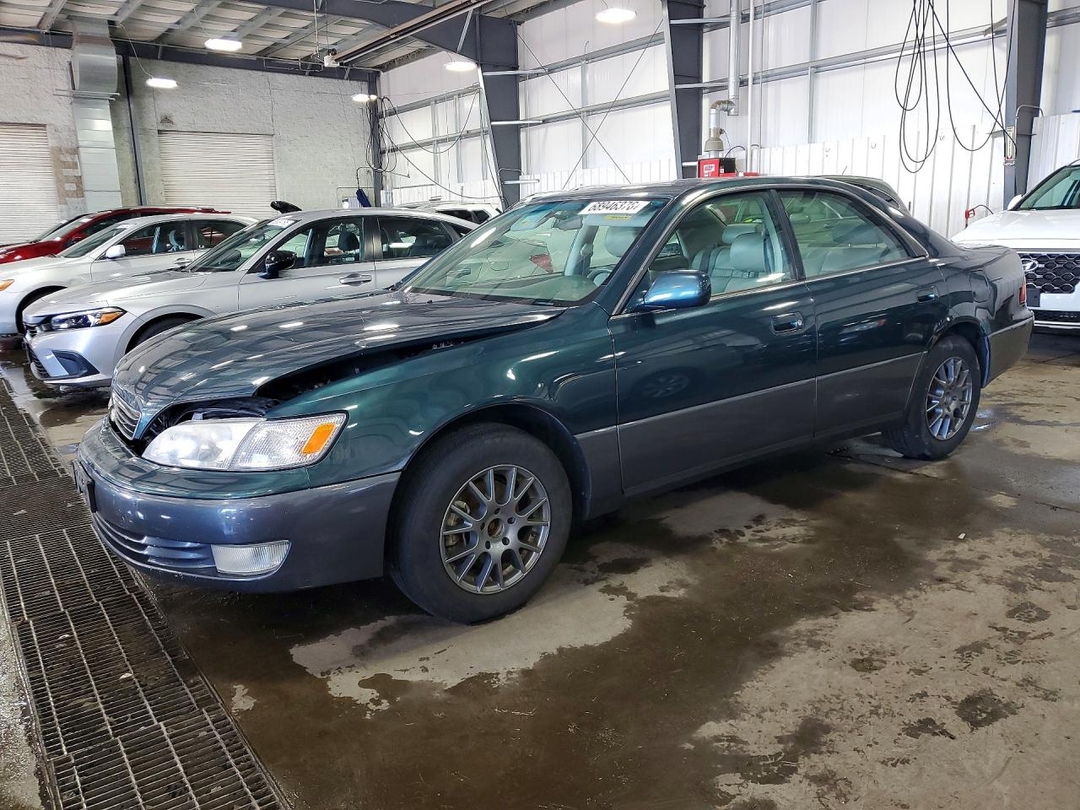 Vue de 1997 LEXUS ES 300, angle 1
