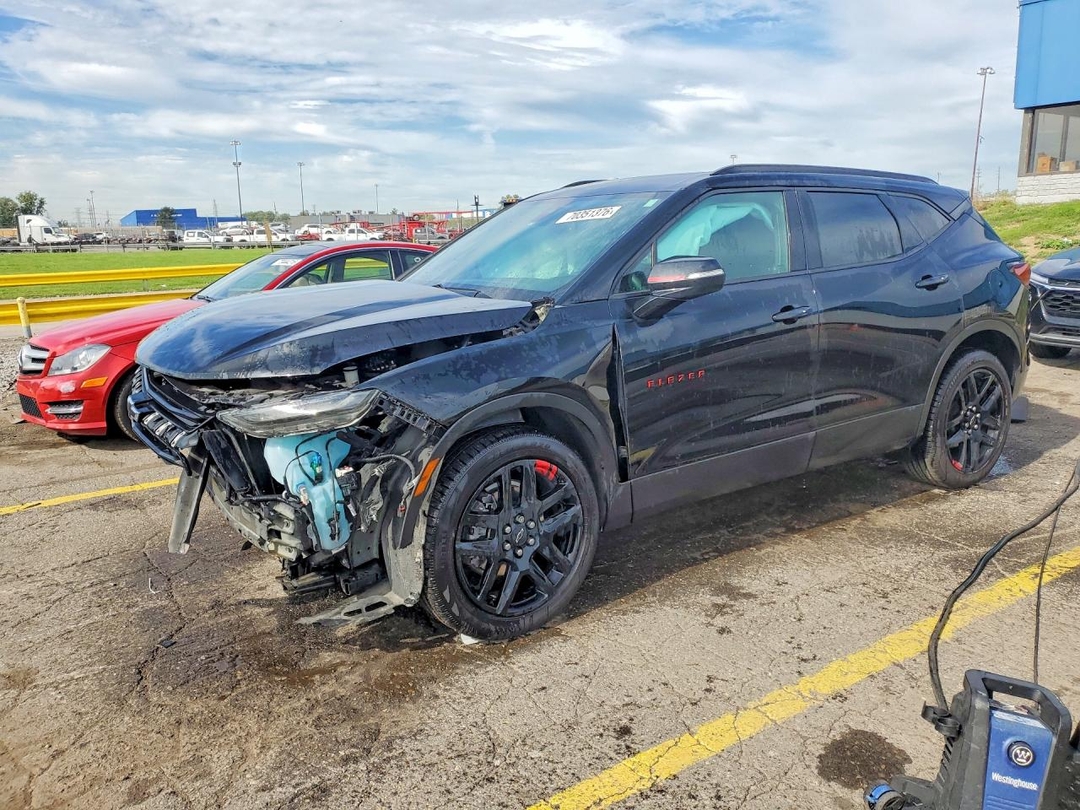 منظر 2022 CHEVROLET BLAZER 2LT، زاوية 1
