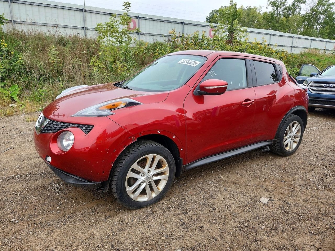Вид 2015 NISSAN JUKE SV, угол 1