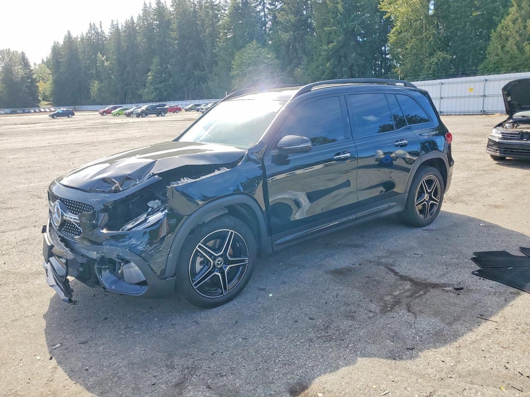 Vue de 2023 MERCEDES-BENZ GLB 250 4MATIC, angle 1