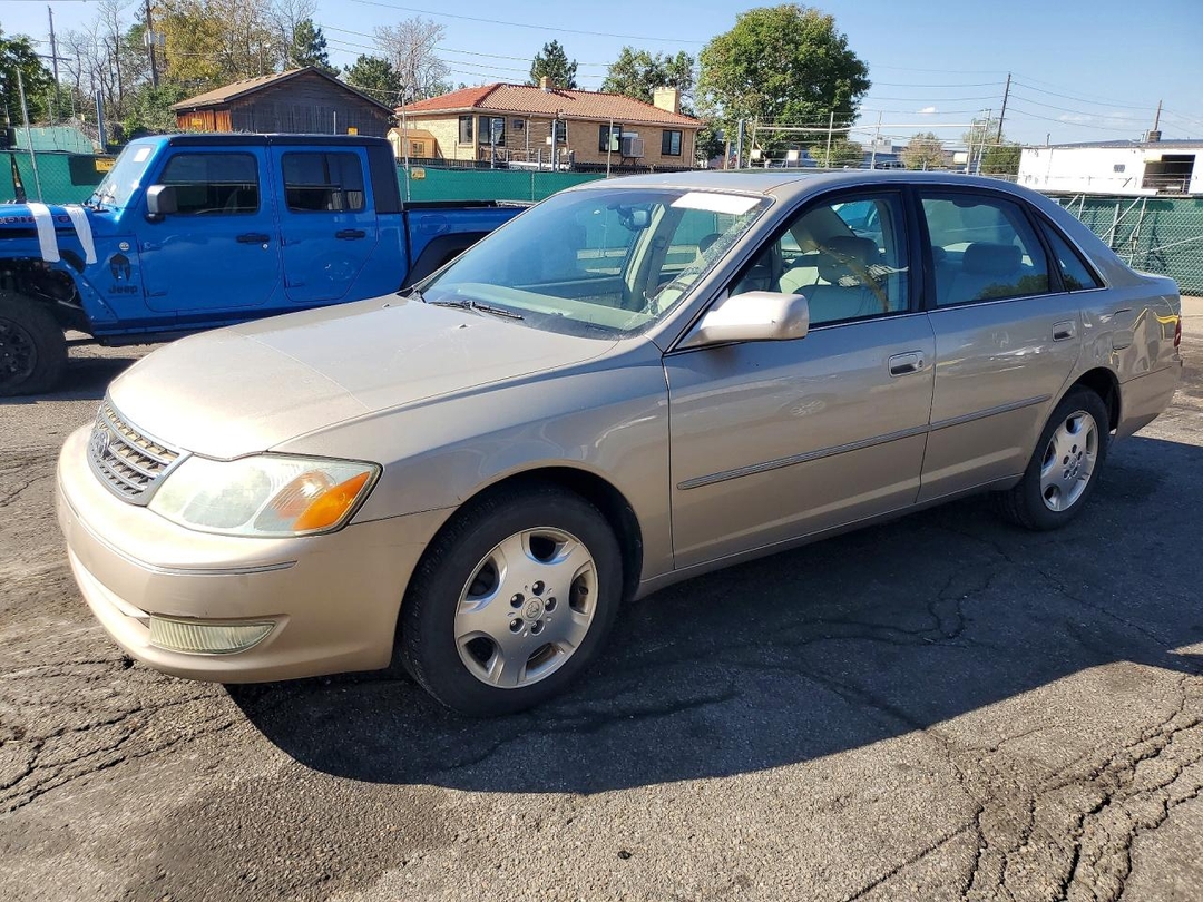 Vista de 2004 TOYOTA AVALON XL W/BENCH SE, ángulo 1