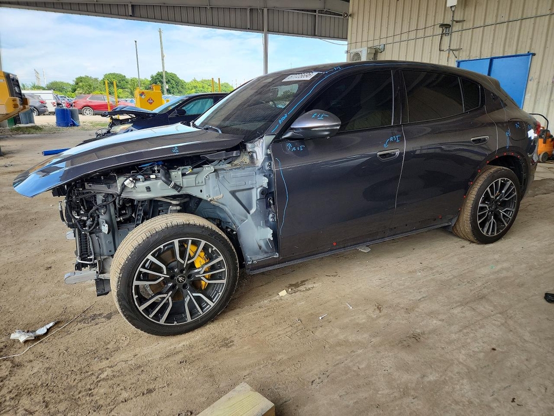 Vista de 2023 MASERATI GRECALE MODENA, ángulo 1