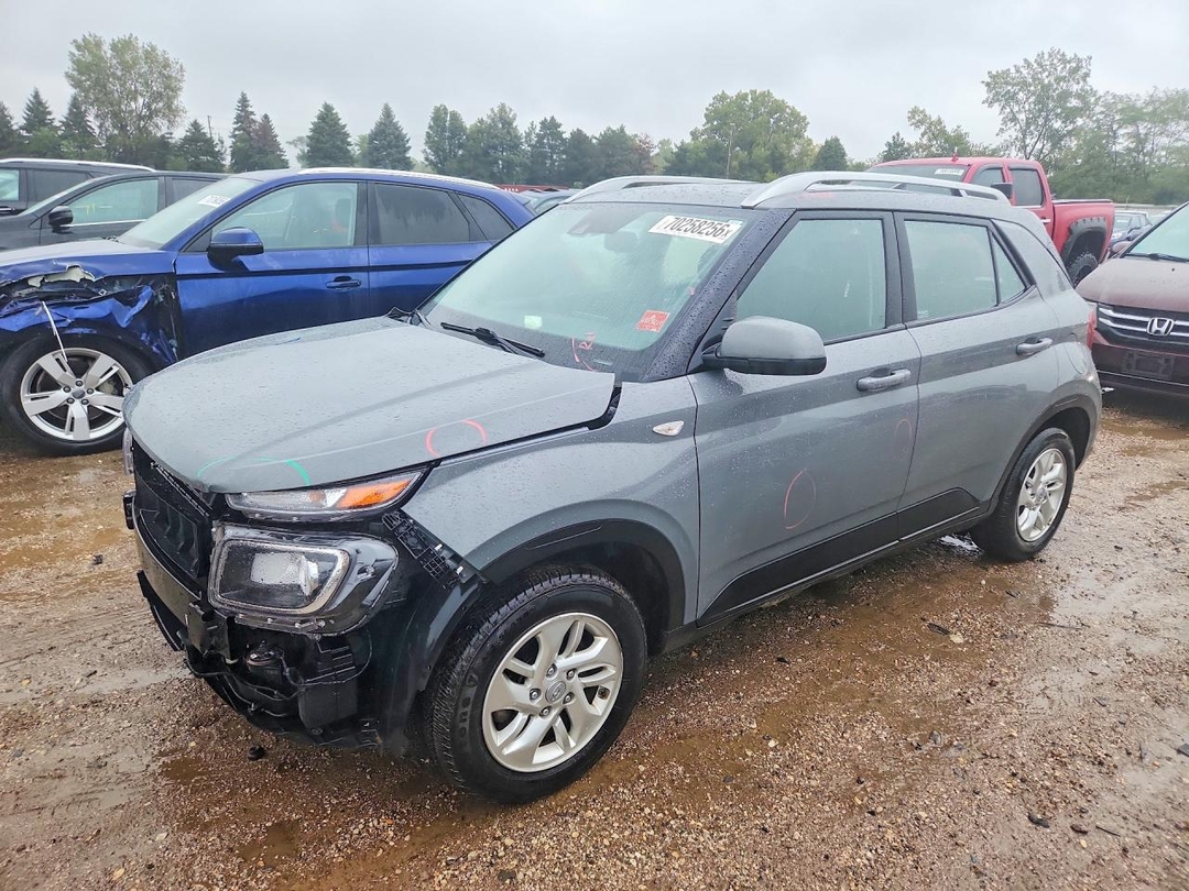 Vue de 2020 HYUNDAI VENUE SEL, angle 1