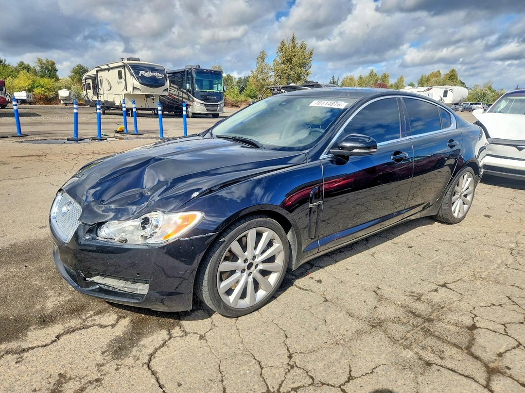 Вид 2010 JAGUAR XF PREMIUM, угол 1