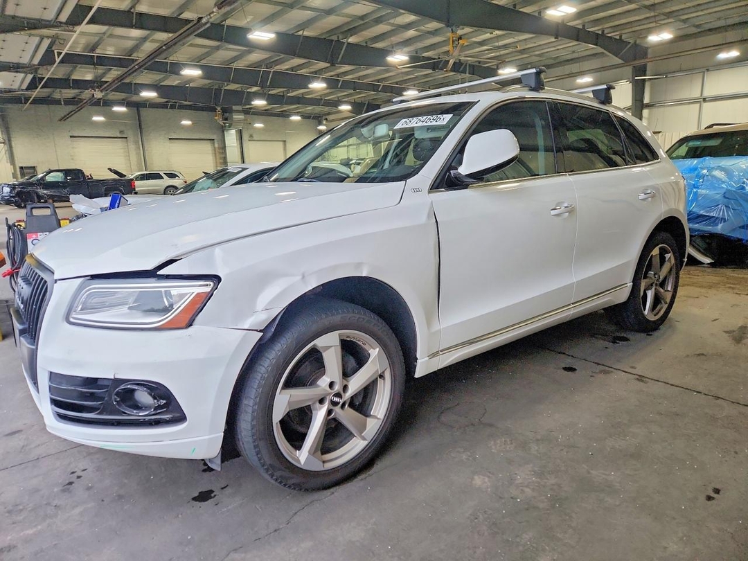 Vue de 2016 AUDI Q5 PREMIUM, angle 1