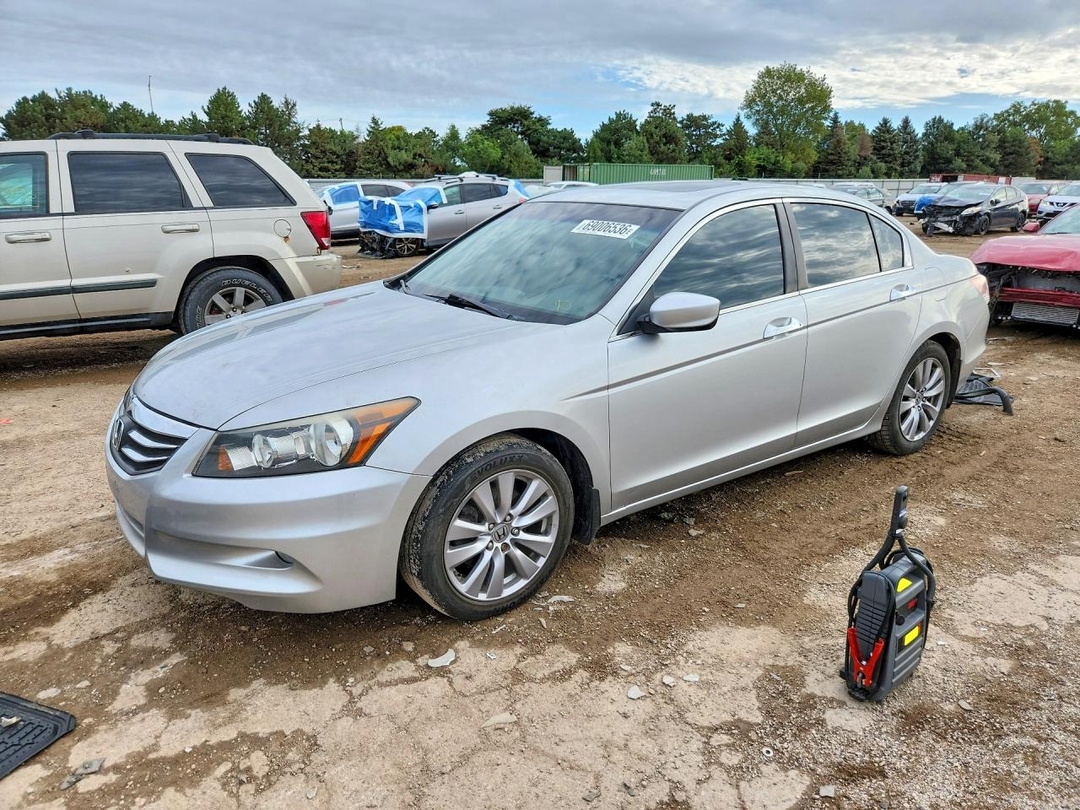 Vista de 2011 HONDA ACCORD EXL, ángulo 1
