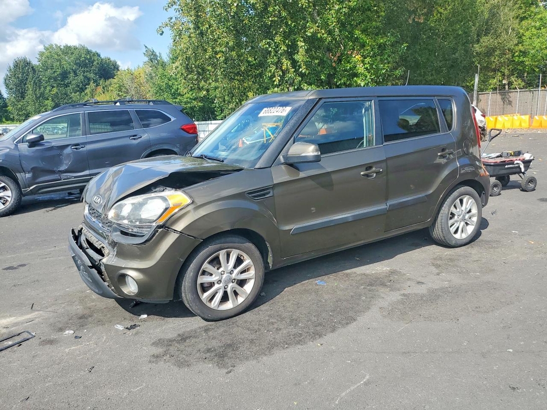 منظر 2013 KIA SOUL +، زاوية 1